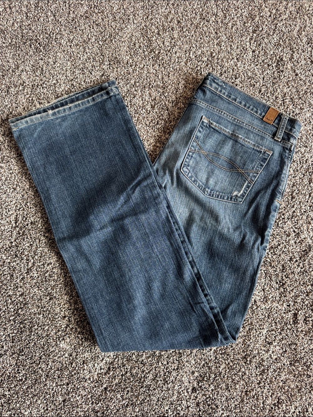 Abercrombie & Fitch Women's Medium Dark Blue Straight-Leg Jeans